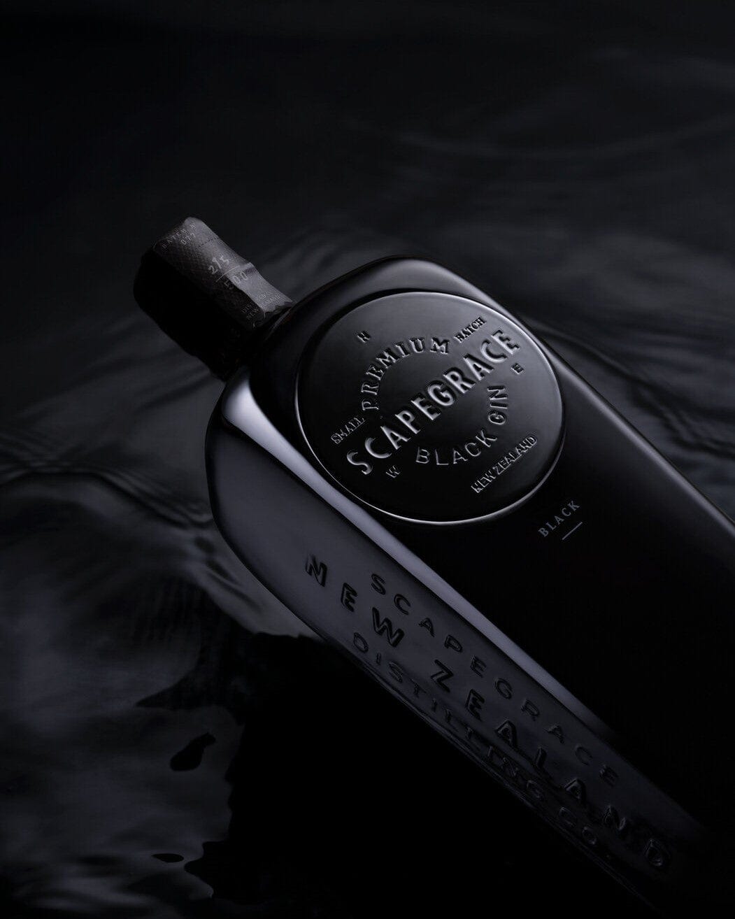 Scapegrace Black Gin