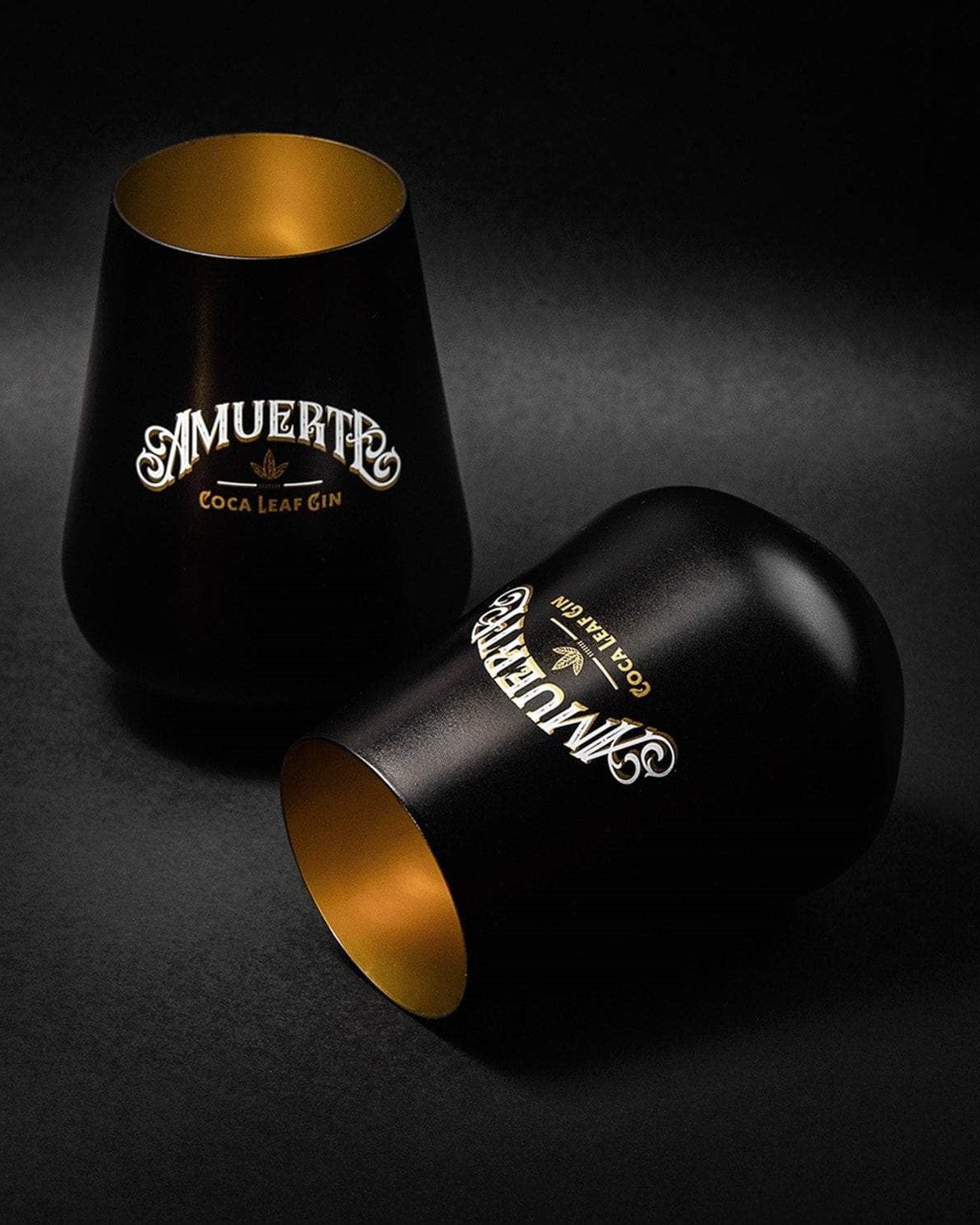 Amuerte Coca Leaf Gin Black Edition inkl. Becher